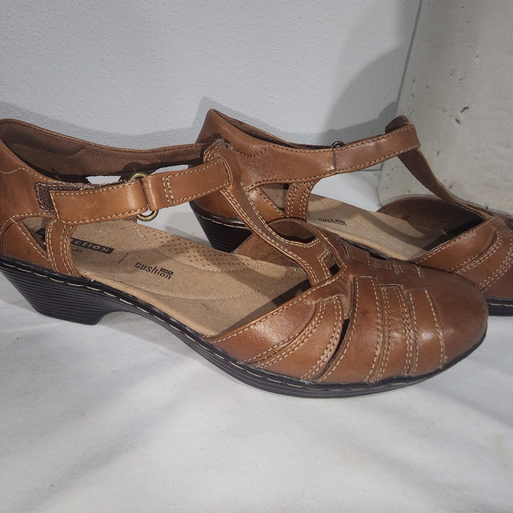 Clarks Collection Soft Cushion Womens Shoes Sz 7.5 Brown Leather Cut Out - Picture 4 of 8